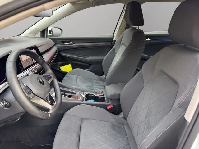 Volkswagen Golf 1.5 eTSI DSG Style Variant