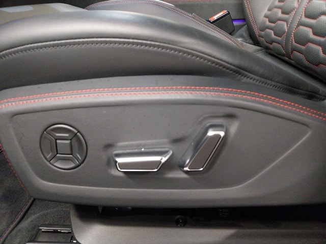 Audi RS6 Avant Quattro