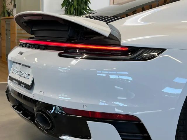 Porsche 992 4S Carrera Coupé