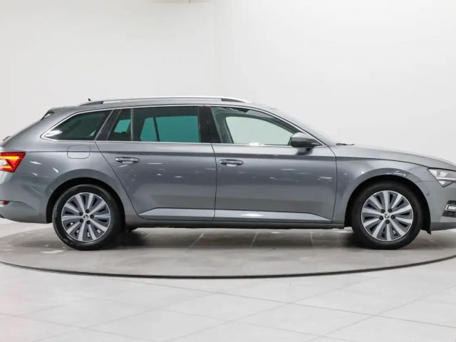 Skoda Superb 2.0 TDI Combi Style Style