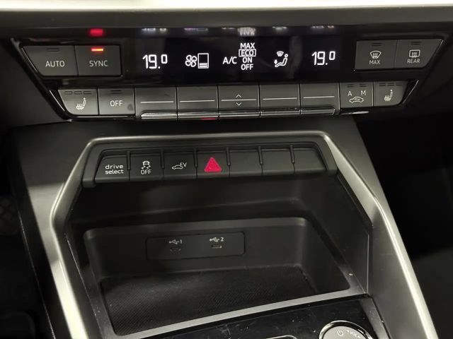 Audi A3 45 TFSI Hybride S-Line Sedan