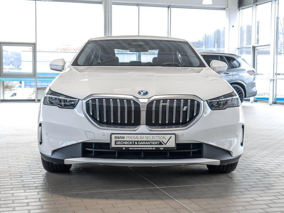 BMW i5 Sedan eDrive40
