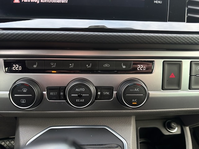 Volkswagen Caravelle 2.0 TDI Lang T6