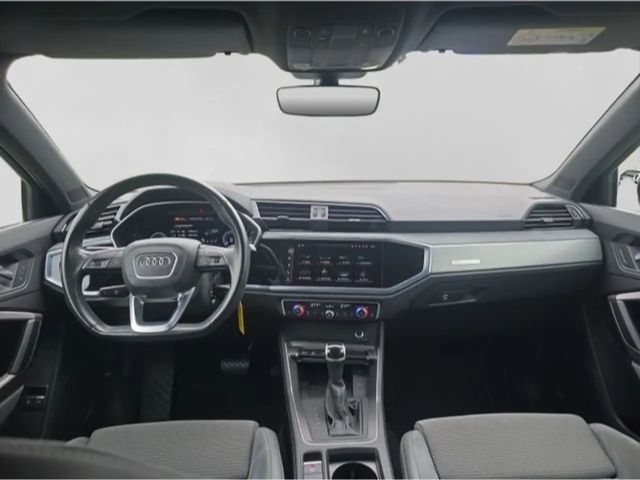 Audi Q3 1.4 TFSI Hybride S-Line