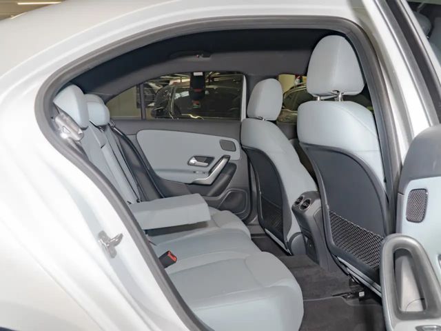 Mercedes-Benz A 35 AMG 4MATIC AMG Line