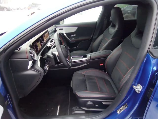 Mercedes-Benz CLA 180 AMG Line Shooting Brake