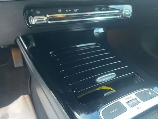 Mercedes-Benz A 180 A 180 7G-DCT Entry,KLIMA,NAVI,TEMPO,RFK,SH,LED,SH