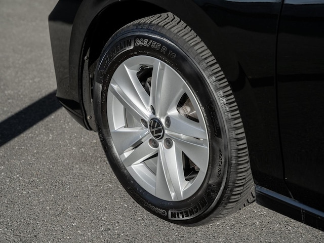 Volkswagen Golf 1.5 TSI Golf VIII