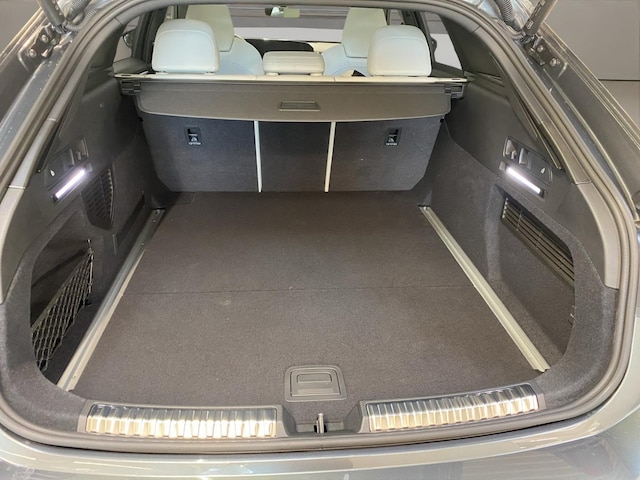 Audi A6 Avant Quattro S-Tronic