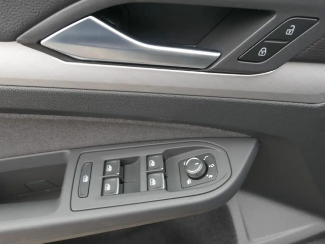 Volkswagen Golf 1.5 eTSI Golf VIII Life
