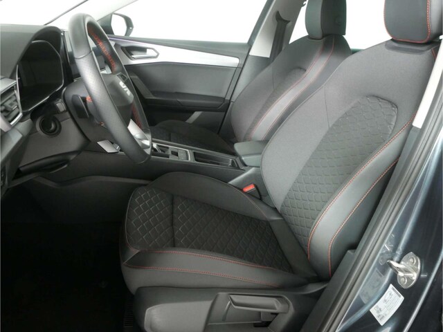 Seat Leon 1.5 eTSI FR-lijn Sportstourer