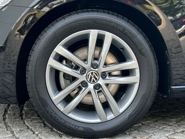 Volkswagen Touran 2.0 TDI DSG IQ.Drive