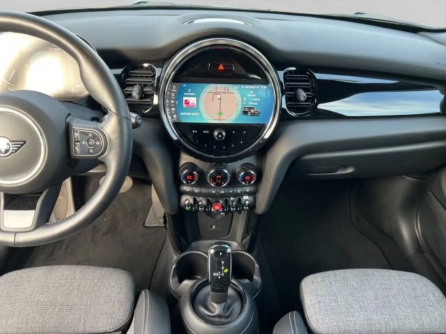 MINI Cooper Hatch DAB LED Navi Komfortzg. Tempomat