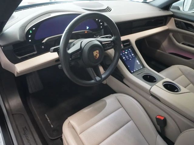 Porsche Taycan 4 Cross Turismo