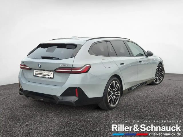 BMW 520 520d M-Sport Touring xDrive
