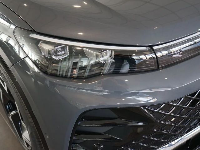 Volkswagen Tiguan 1.5 eTSI Plus R-Line