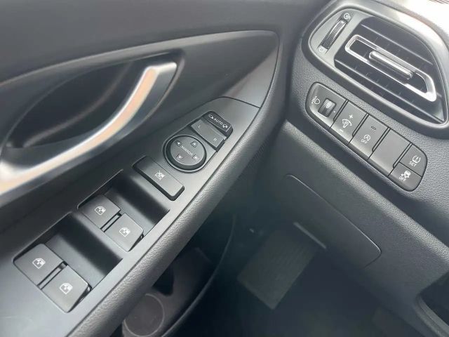 Hyundai i30 Hybrid Trend