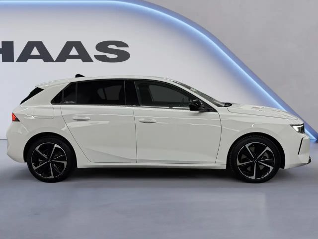 Opel Astra Hybrid