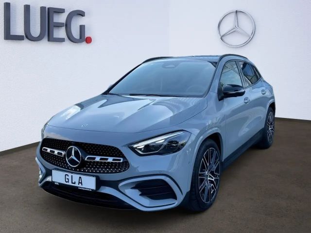 Mercedes-Benz GLA 200 AMG Line