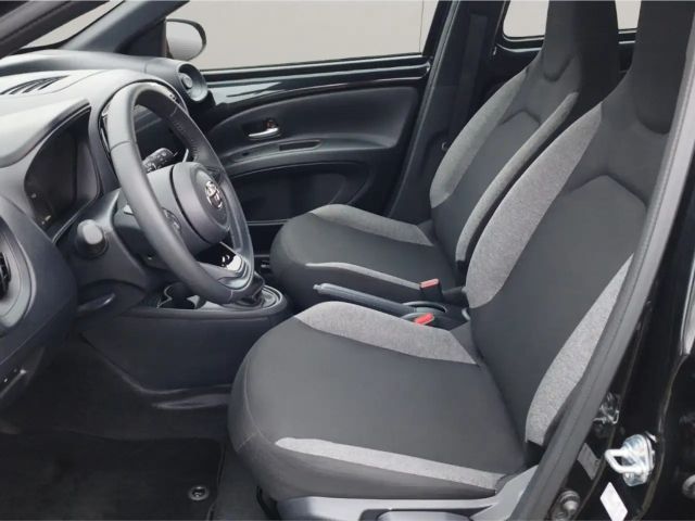 Toyota Aygo X Business Comfort Hatchback