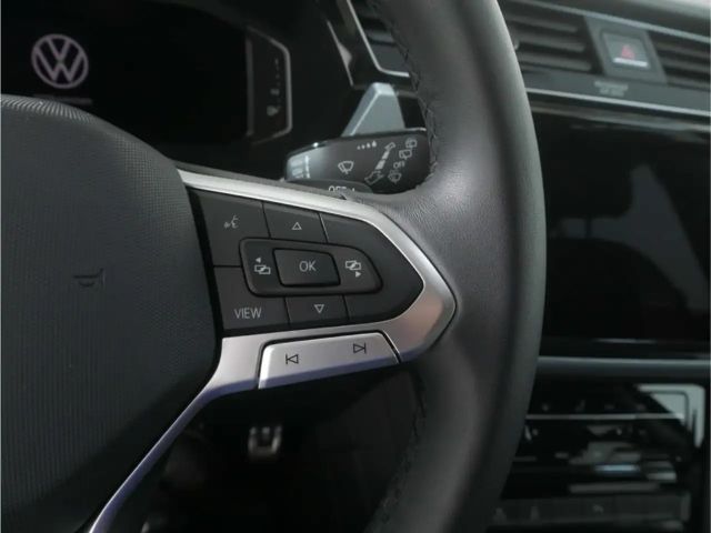 Volkswagen Touran 1.5 TSI DSG R-Line