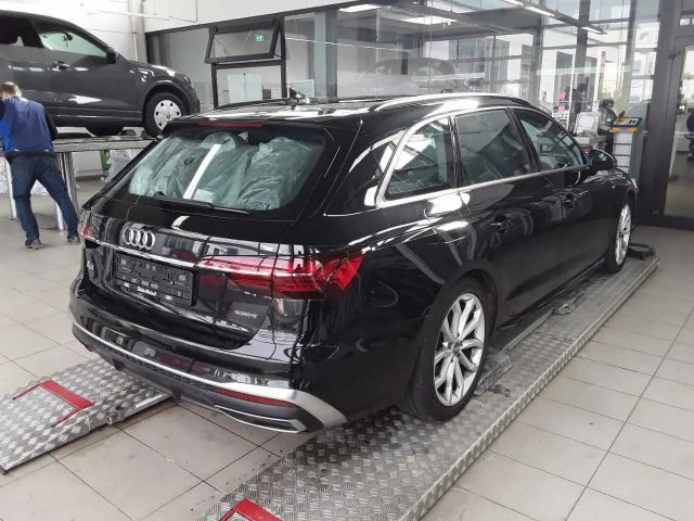 Audi A4 40 TDI Avant Quattro S-Line