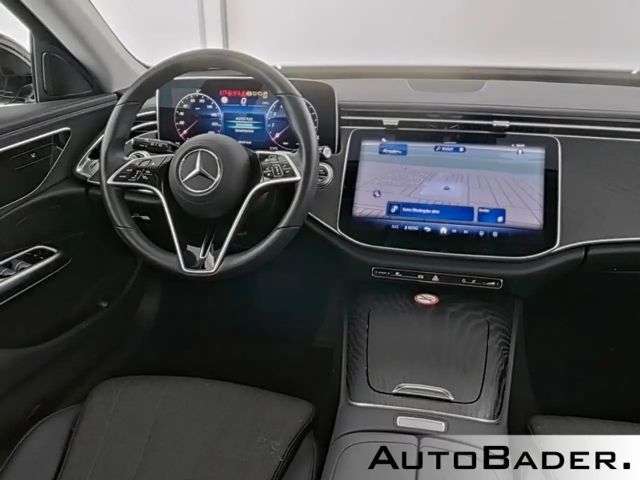 Mercedes-Benz E 200 AVANTGARDE Estate