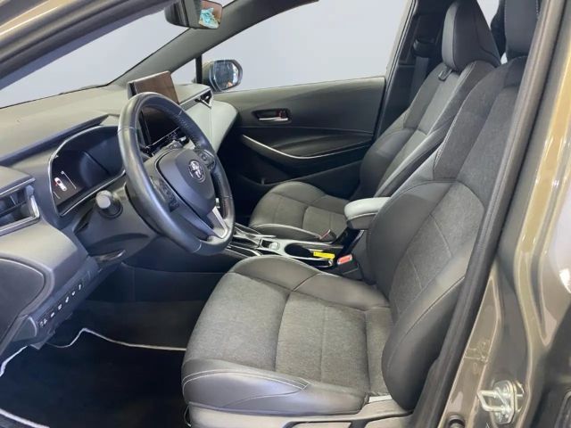 Toyota Corolla Hybride Team D