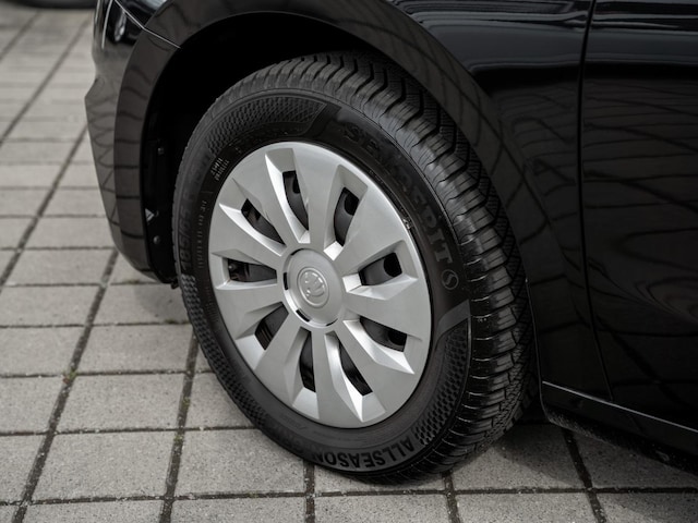 Skoda Fabia 1.0 MPI 5-GANG SpurH SoundSys