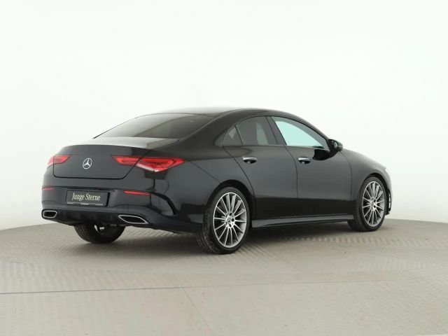 Mercedes-Benz CLA 200 AMG Line Coupé