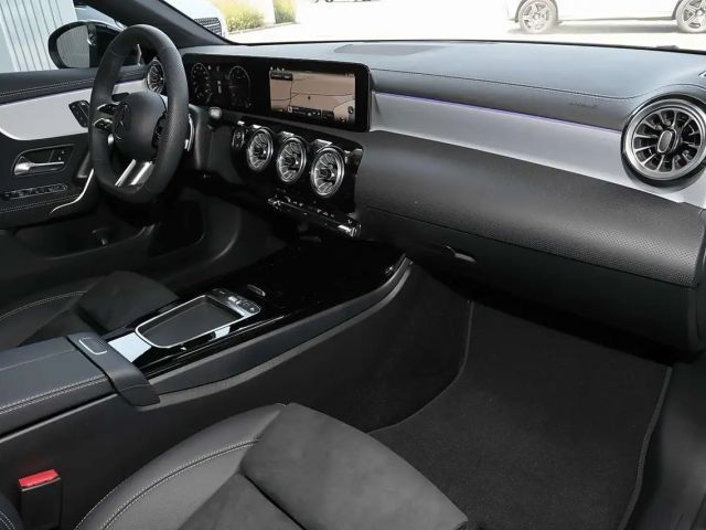 Mercedes-Benz CLA 220 AMG Line CLA 220 d