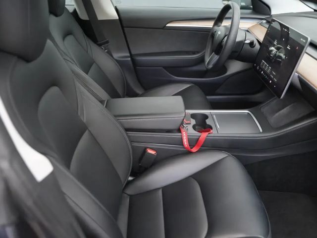 Tesla Model 3 Standard Range