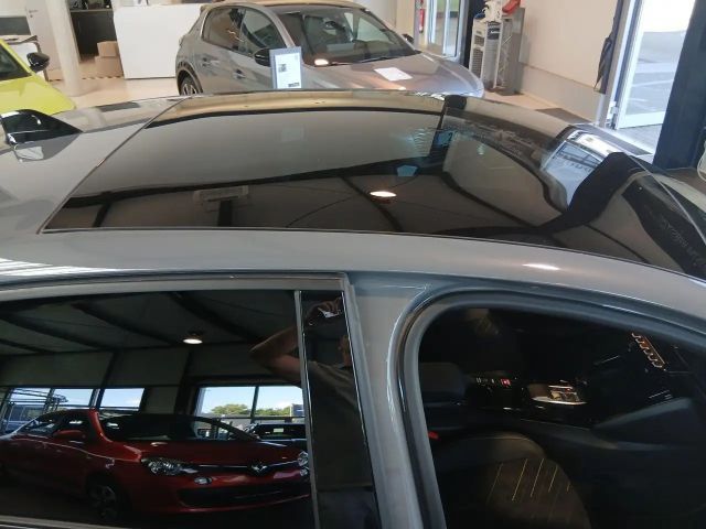 Peugeot 208 GT-Line Hybrid