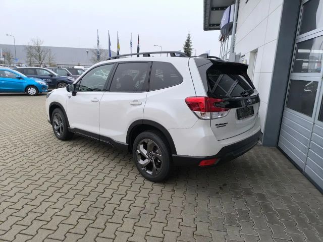 Subaru Forester 2.0ie Edition Black Platinum Pano*Absta
