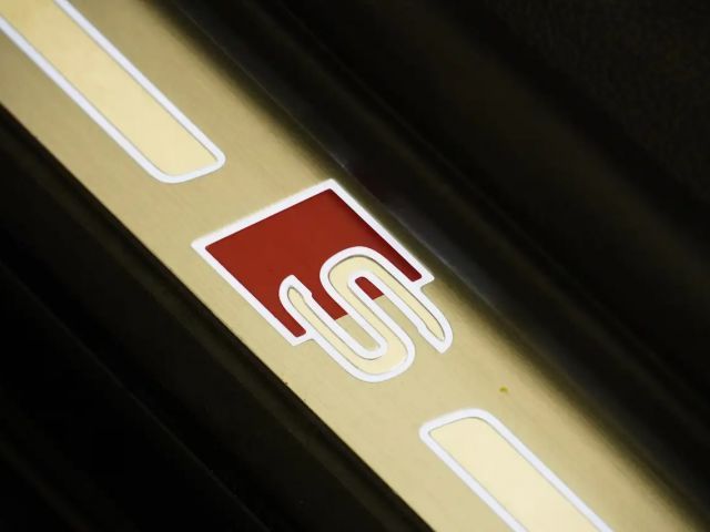 Audi A4 40 TDI Avant Quattro S-Line S-Tronic