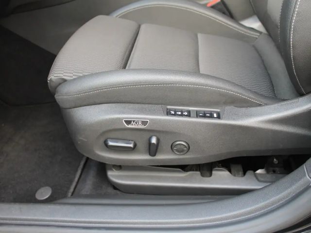 Opel Insignia 2.0 CDTI Elegance Grand Sport