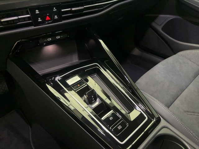 Volkswagen Golf DSG Style eHybrid