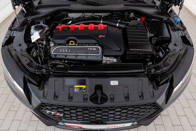 Audi TT RS Coupé Quattro S-Tronic