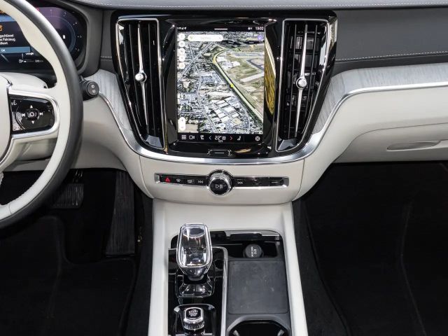 Volvo V60 Cross Country AWD Ultimate