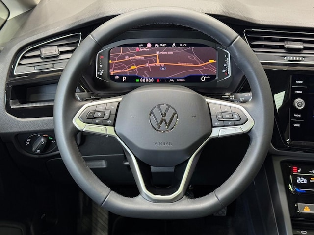 Volkswagen Touran 2.0 TDI DSG Highline Style