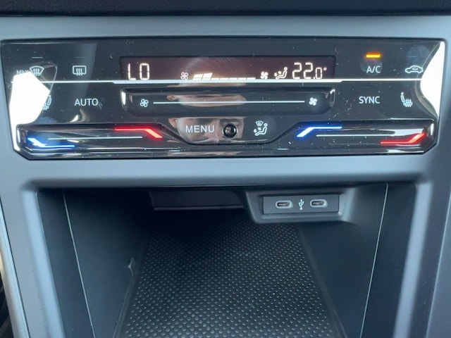 Volkswagen Taigo 1.0 TSI DSG R-Line