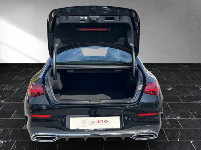 Mercedes-Benz CLA 180 AMG Line Coupé