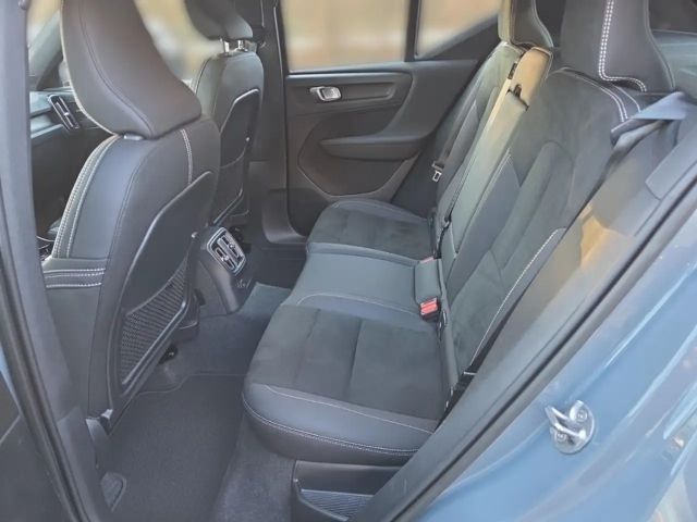 Volvo XC40 Dark Plus T5