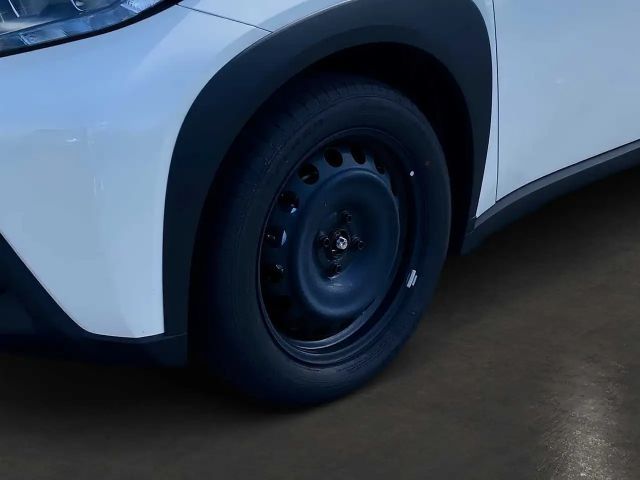 Toyota Aygo X 1.0 VVT-i Hatchback Play VVT-i