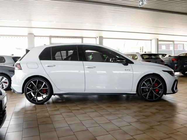 Volkswagen Golf DSG GTI Golf VIII Style