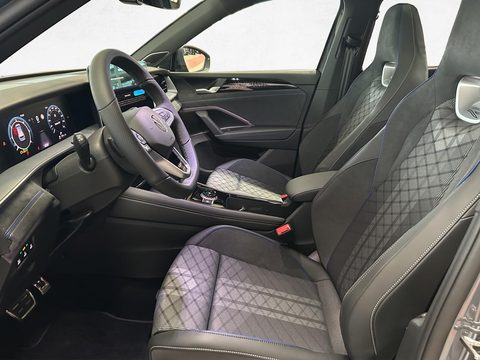 Volkswagen Tayron 2.0 TDI 4Motion DSG IQ.Drive R-Line