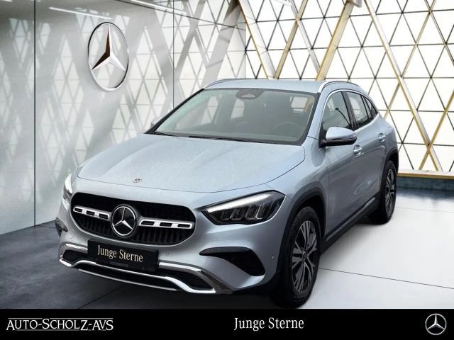 Mercedes-Benz GLA 200 Progressive