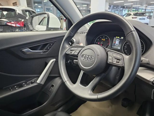 Audi Q2 Navi,Kamera,PDC,LED,Sitzheizung