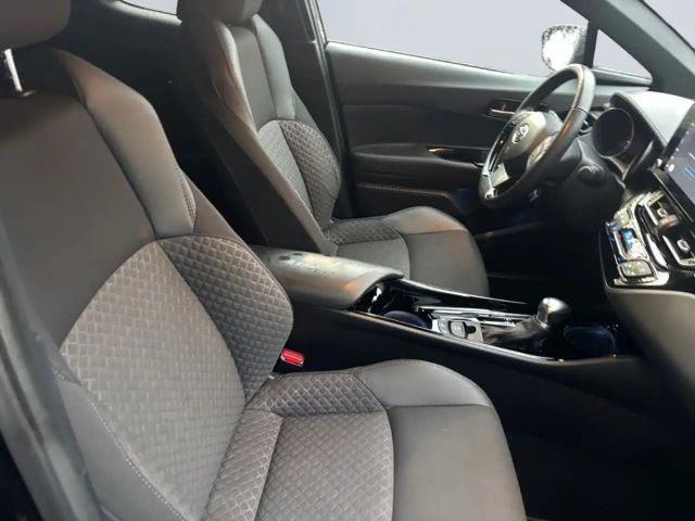 Toyota C-HR Hybride Team D