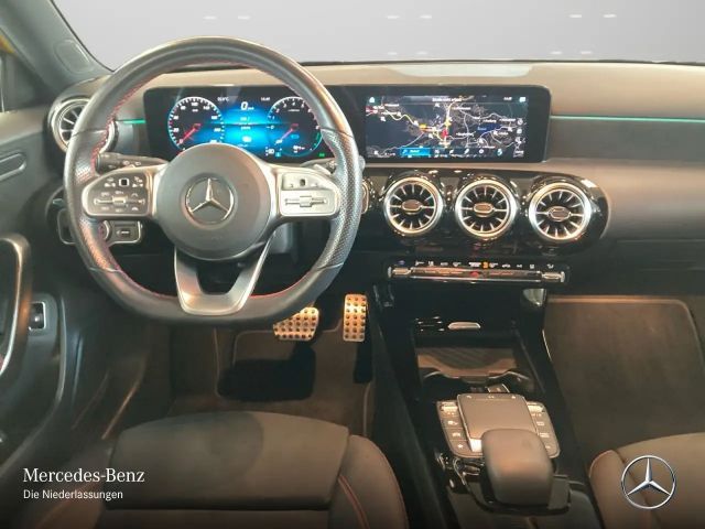 Mercedes-Benz A 250 A 250 e AMG Line